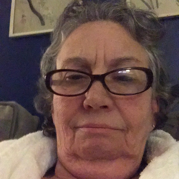 Meet your Posher, Janet - Picture 1 of 1